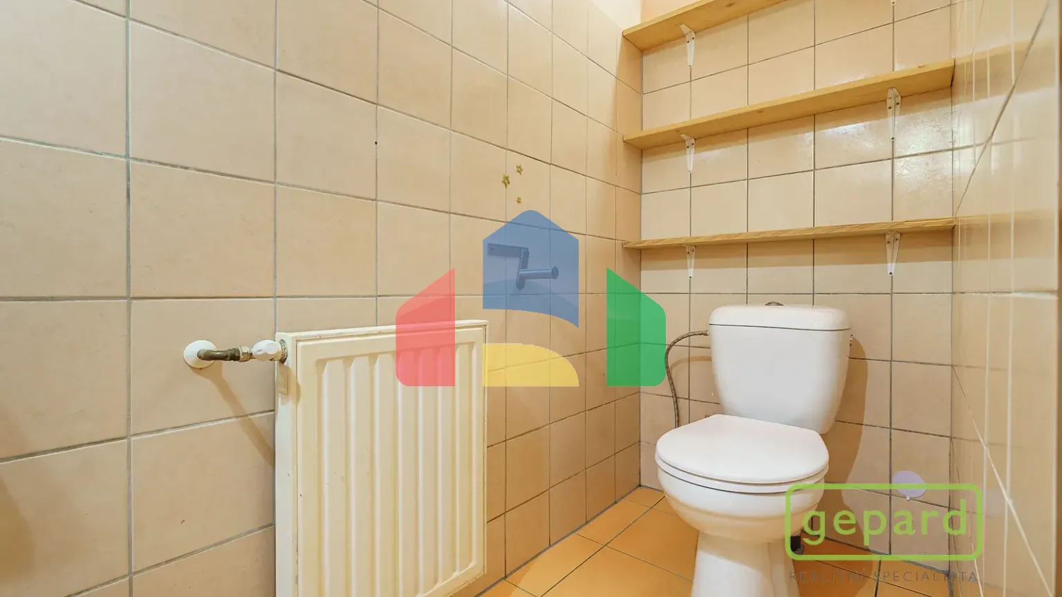 На продажу квартира не стандарт 120 m²