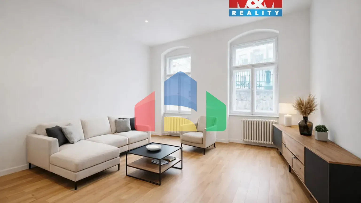 На продажу квартира 3-комн. студия 72 m²