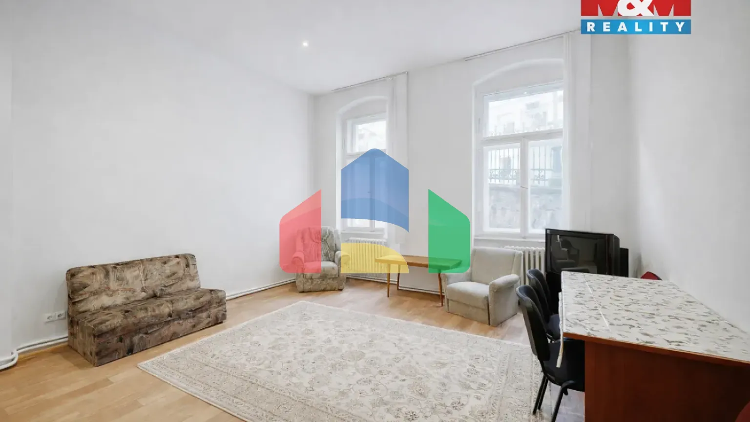 На продажу квартира 3-комн. студия 72 m²