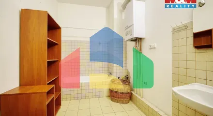 На продажу квартира 3-комн. студия 72 m² На продажу квартира 3-комн. студия 72 m²