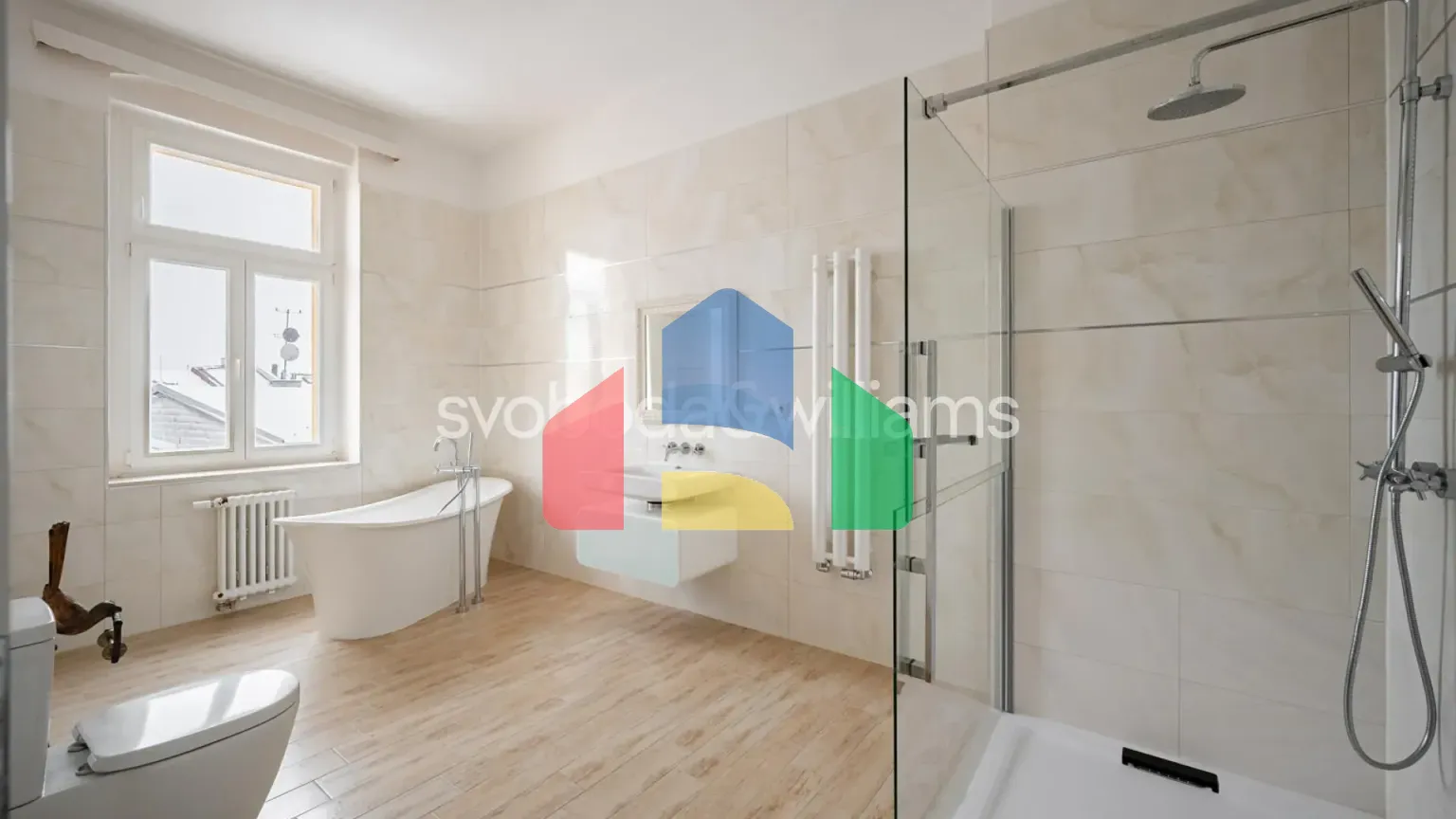 На продажу квартира 2-комн. студия 77 m²