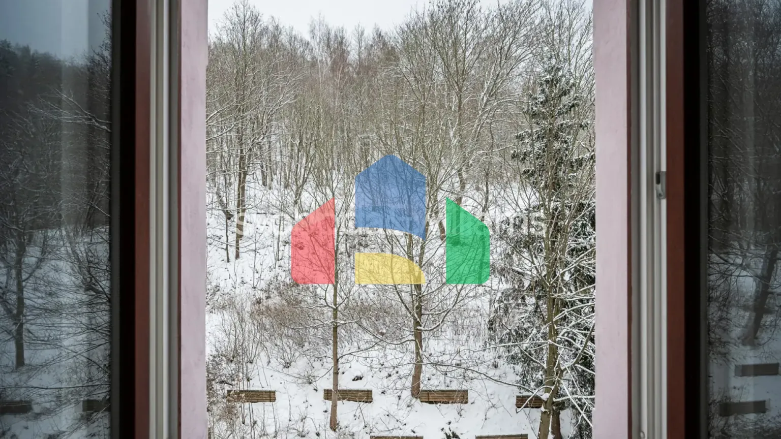 На продажу квартира 2-комн. студия 77 m²