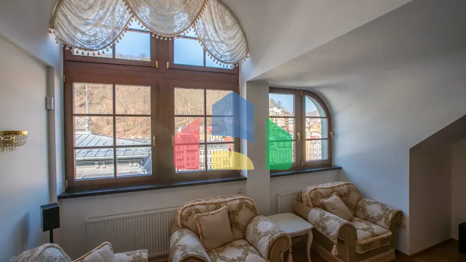 На продажу квартира 3-комн. студия 137 m²