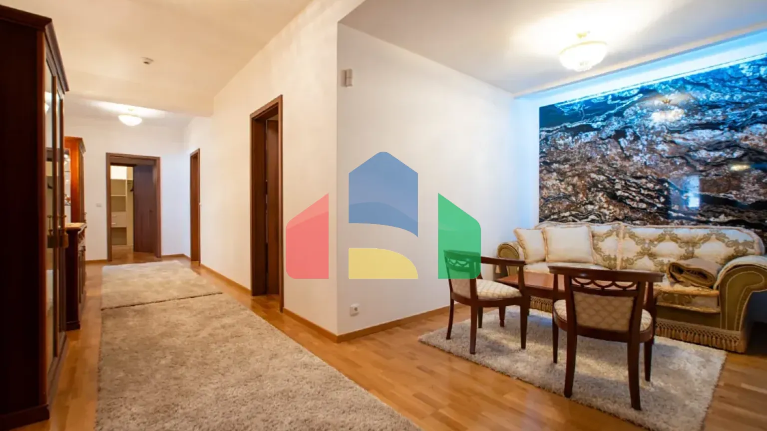 На продажу квартира 3-комн. студия 137 m²