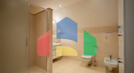 На продажу квартира 3-комн. студия 137 m²