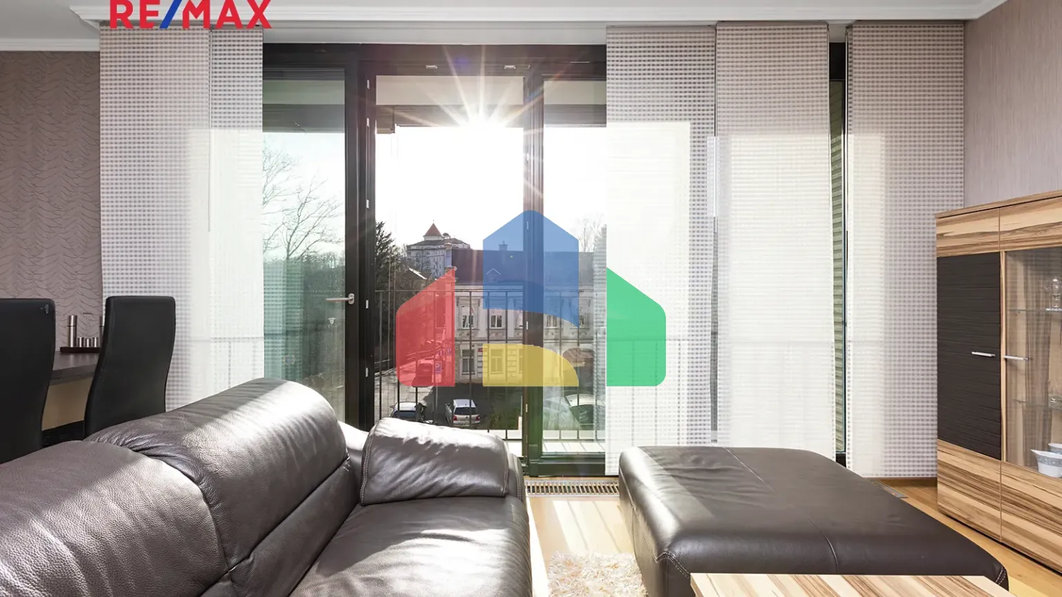 На продажу квартира 2-комн. студия 63 m²