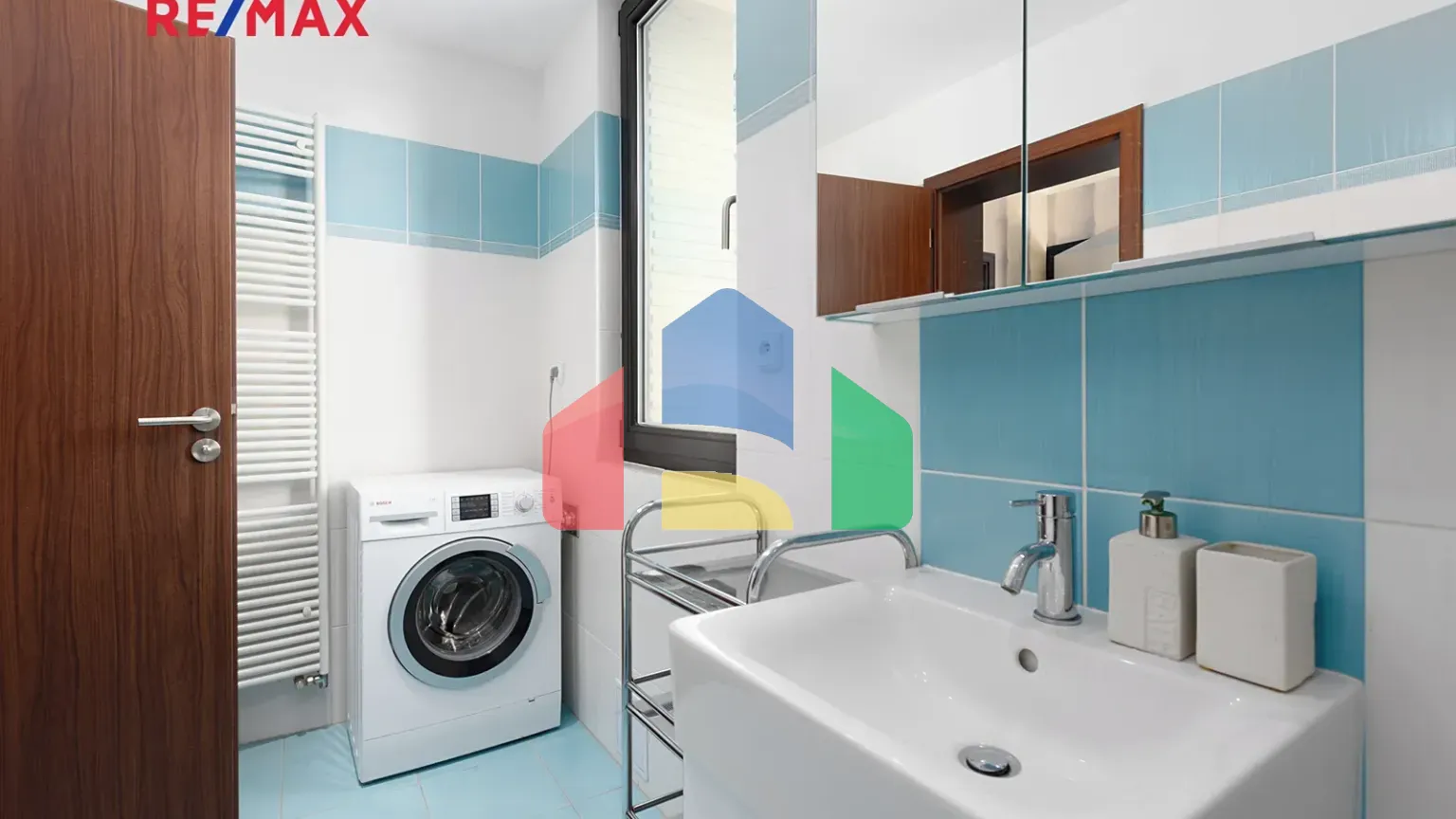 На продажу квартира 2-комн. студия 63 m²