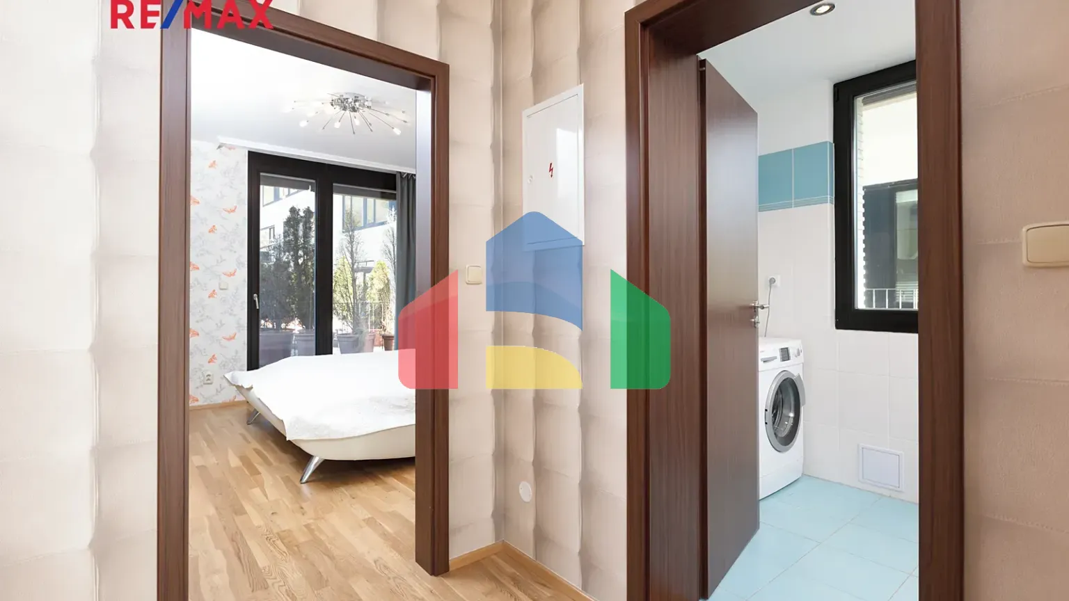 На продажу квартира 2-комн. студия 63 m²