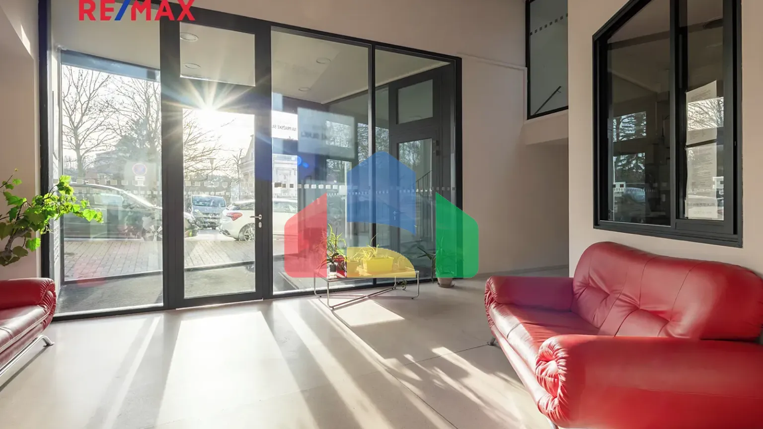 На продажу квартира 2-комн. студия 63 m²