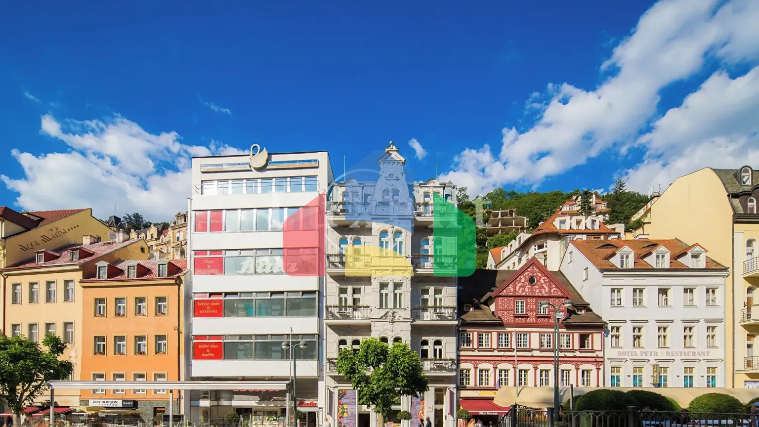 На продажу квартира 2-комн. студия 62 m²