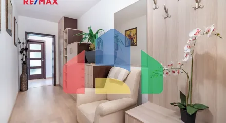 На продажу квартира 4-комн. студия 171 m²