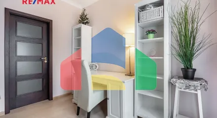 На продажу квартира 4-комн. студия 171 m²