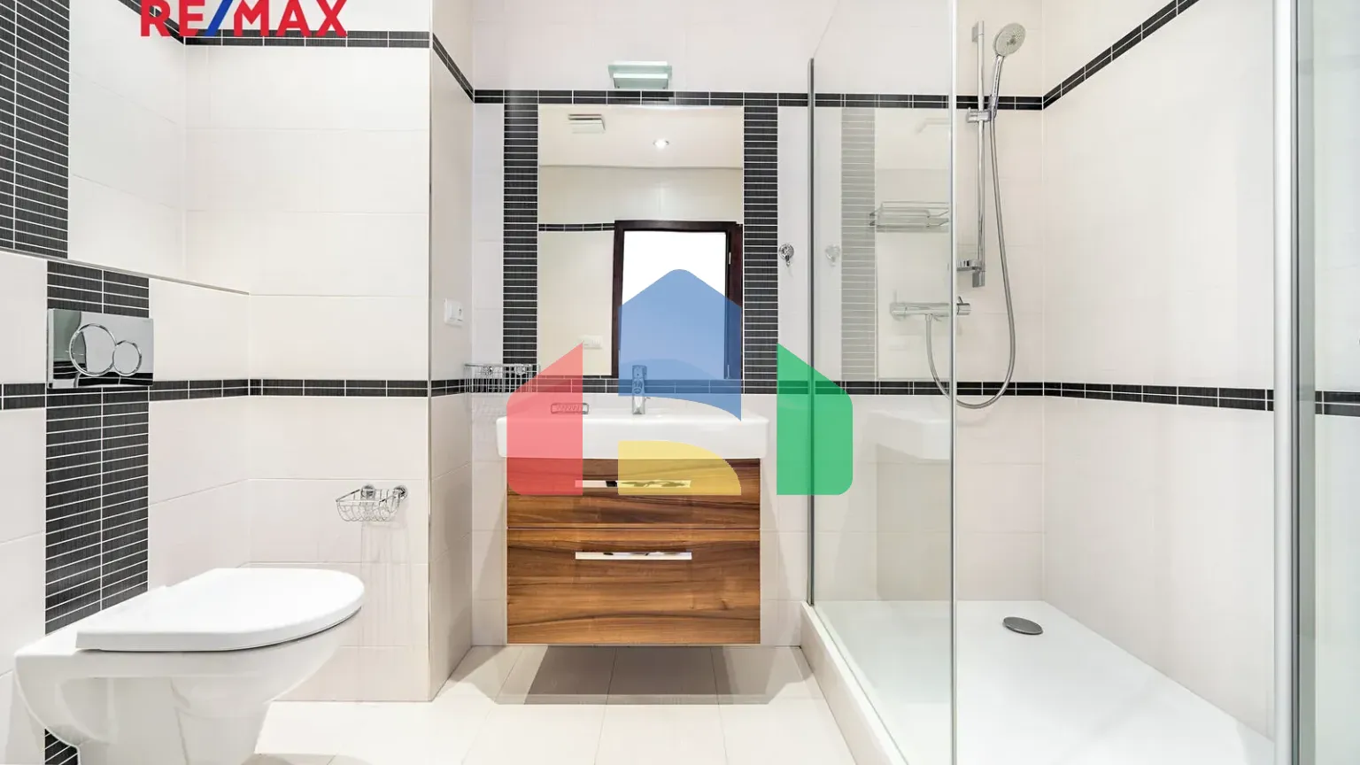 На продажу квартира 4-комн. студия 171 m²