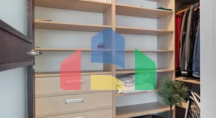 На продажу квартира 4-комн. студия 171 m²