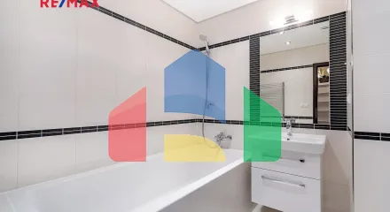 На продажу квартира 4-комн. студия 171 m²