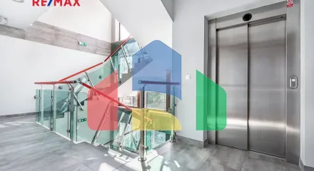 На продажу квартира 4-комн. студия 171 m²