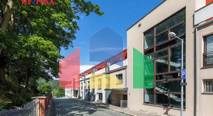 На продажу квартира 4-комн. студия 171 m²