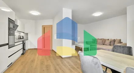 На продажу квартира 3-комн. студия 90 m²