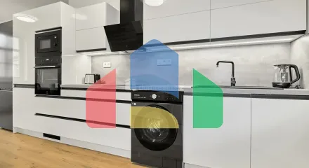 На продажу квартира 3-комн. студия 90 m²