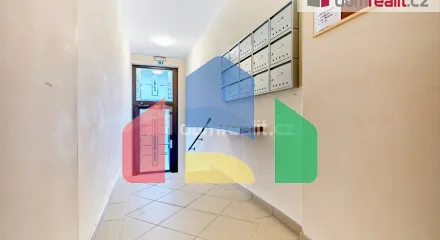 На продажу квартира 3-комн. студия 90 m²