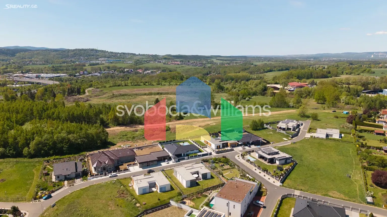 На продажу участки под строительство 1167 m²