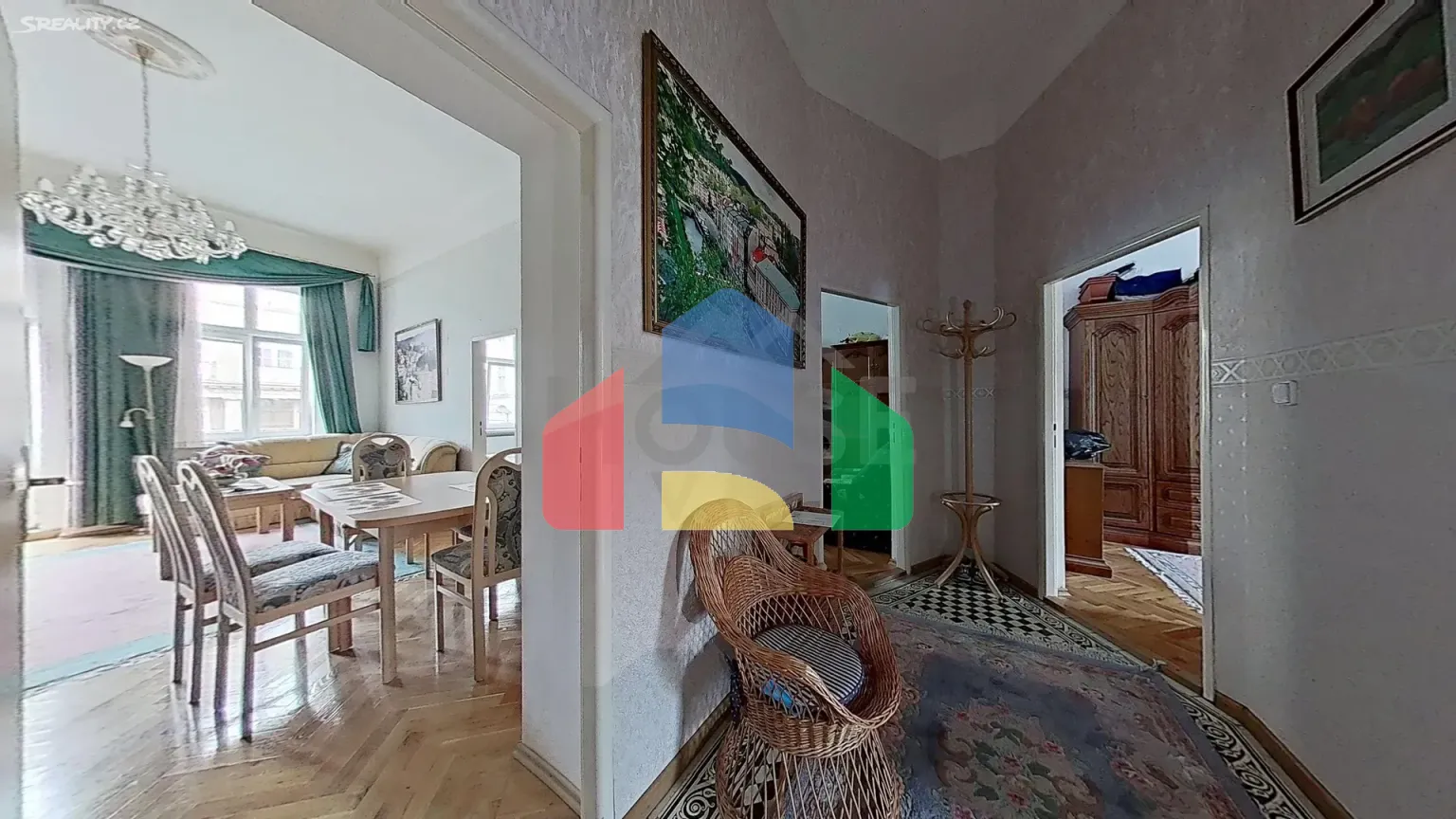 На продажу квартира 3-комн. студия 88 m²