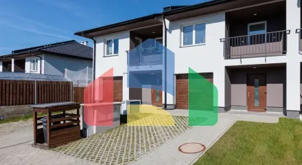 На продажу семейные дома 216 m², земельный участок 227 m²