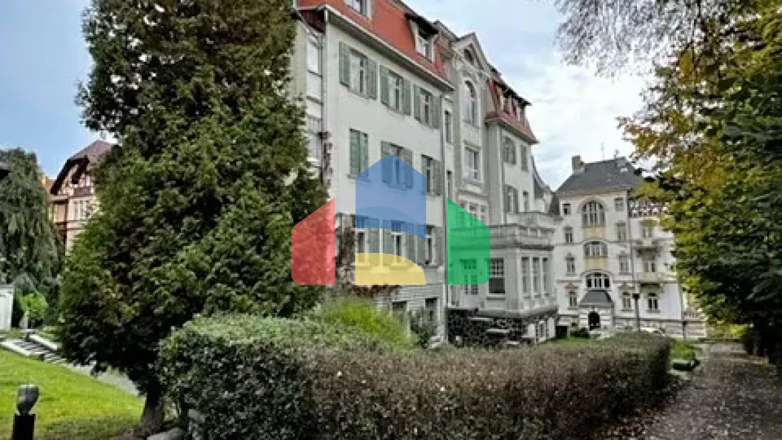 На продажу квартира 2-комн. студия 90 m²