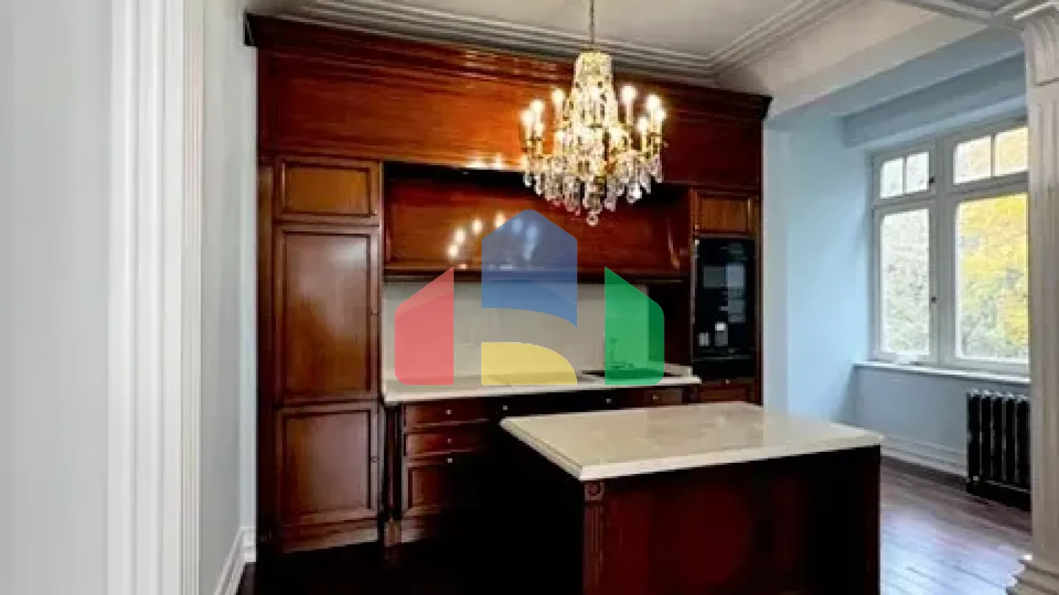 На продажу квартира 2-комн. студия 90 m²