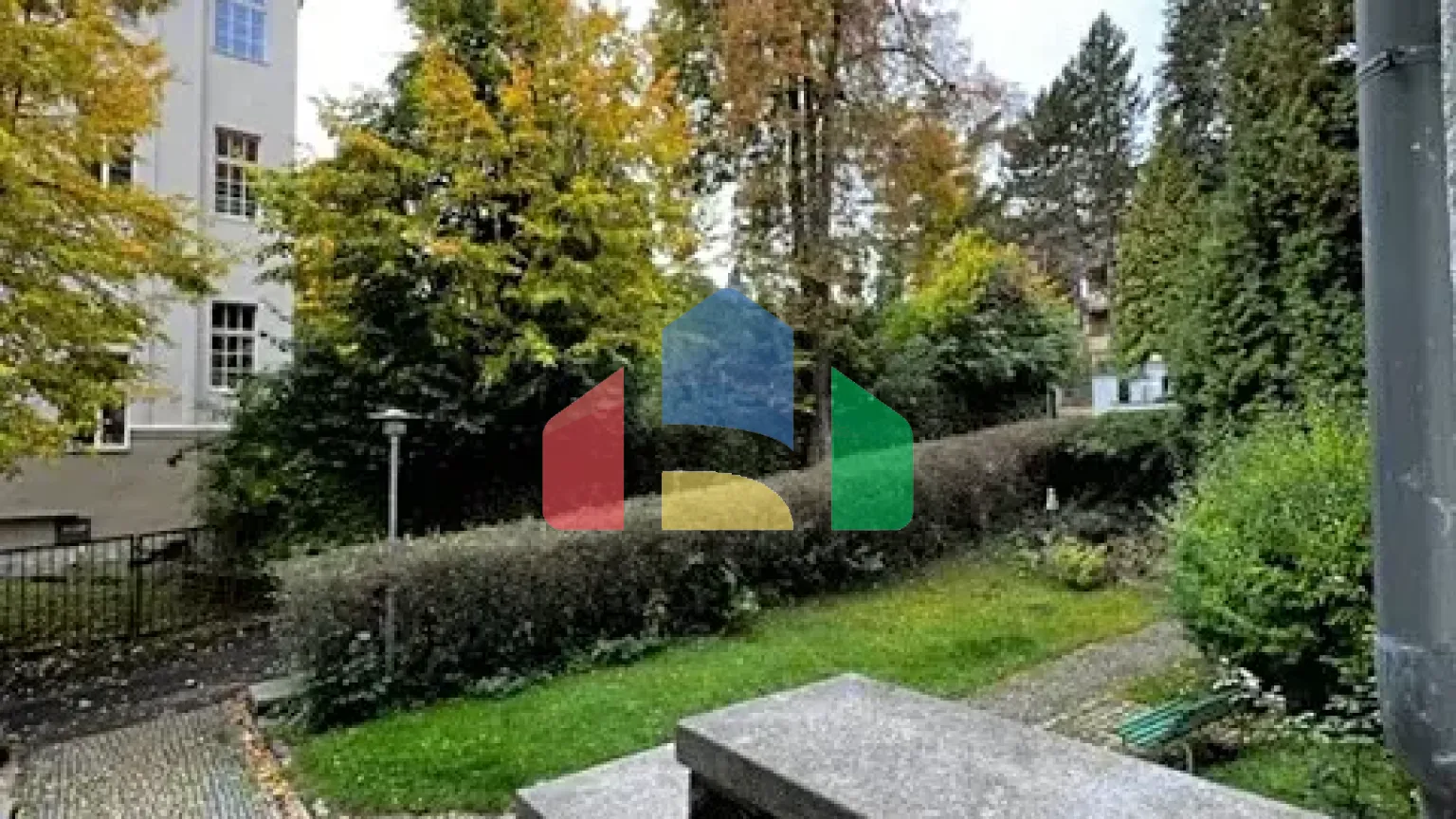 На продажу квартира 2-комн. студия 90 m²