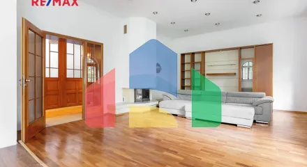 На продажу квартира 3-комн. студия 120 m²