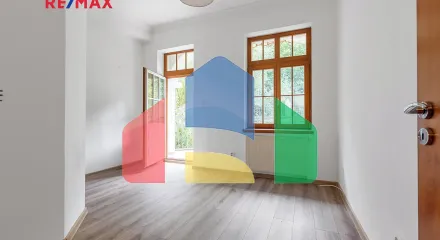 На продажу квартира 3-комн. студия 120 m²