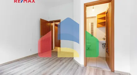 На продажу квартира 3-комн. студия 120 m²