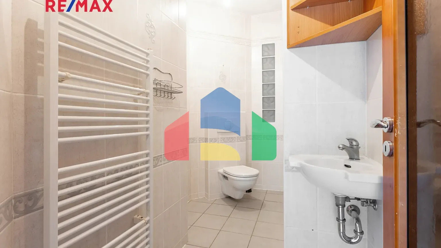 На продажу квартира 3-комн. студия 120 m²