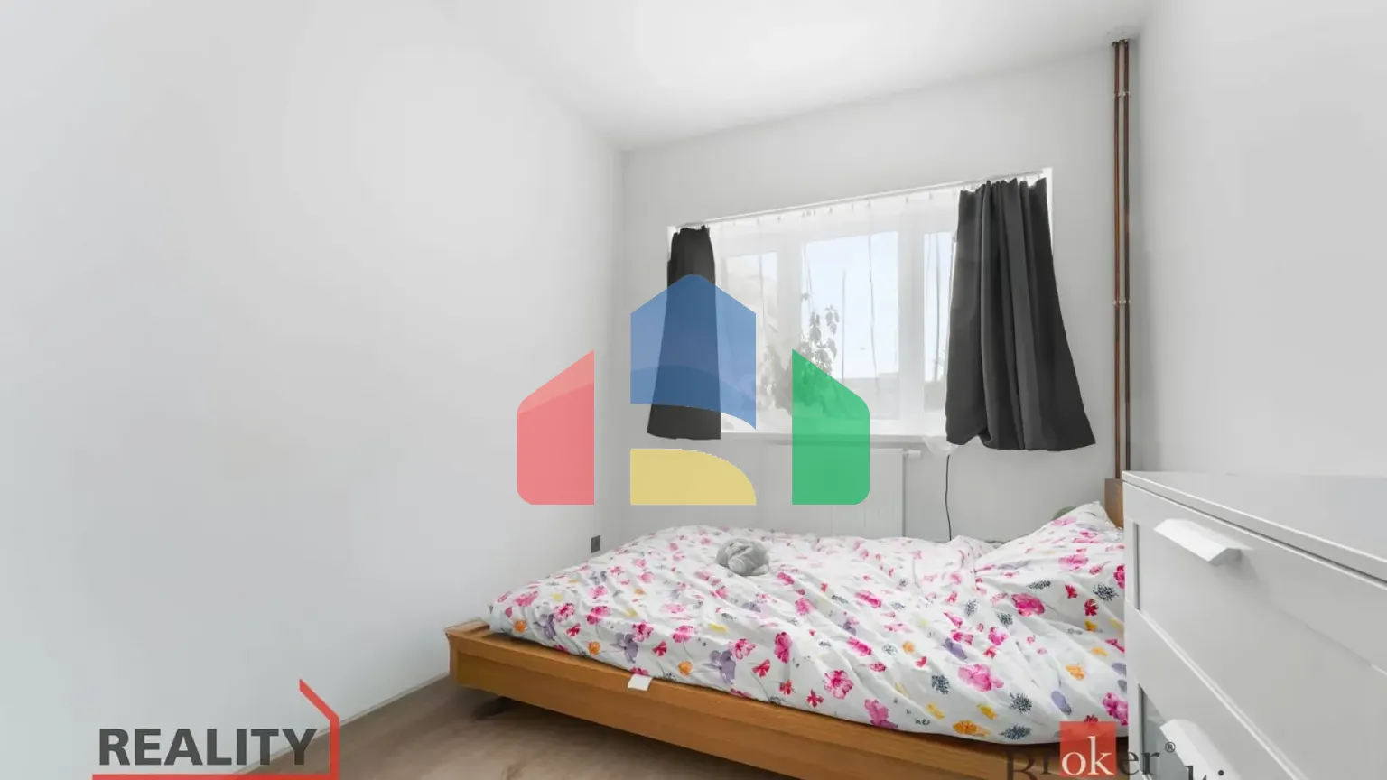 На продажу квартира 2-комн. студия 120 m²