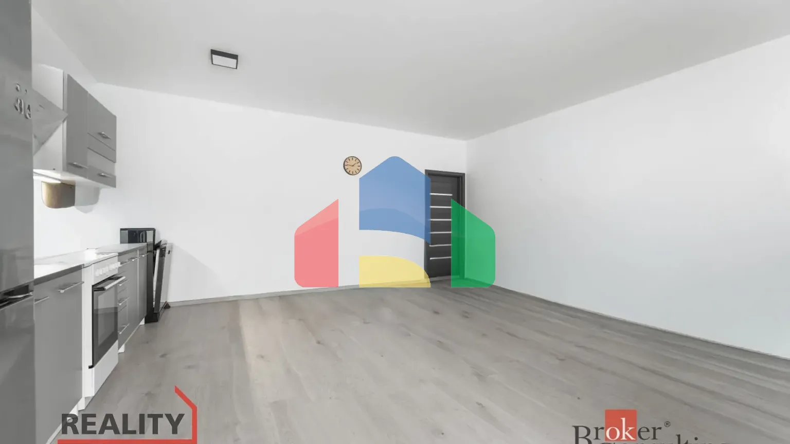 На продажу квартира 2-комн. студия 60 m²