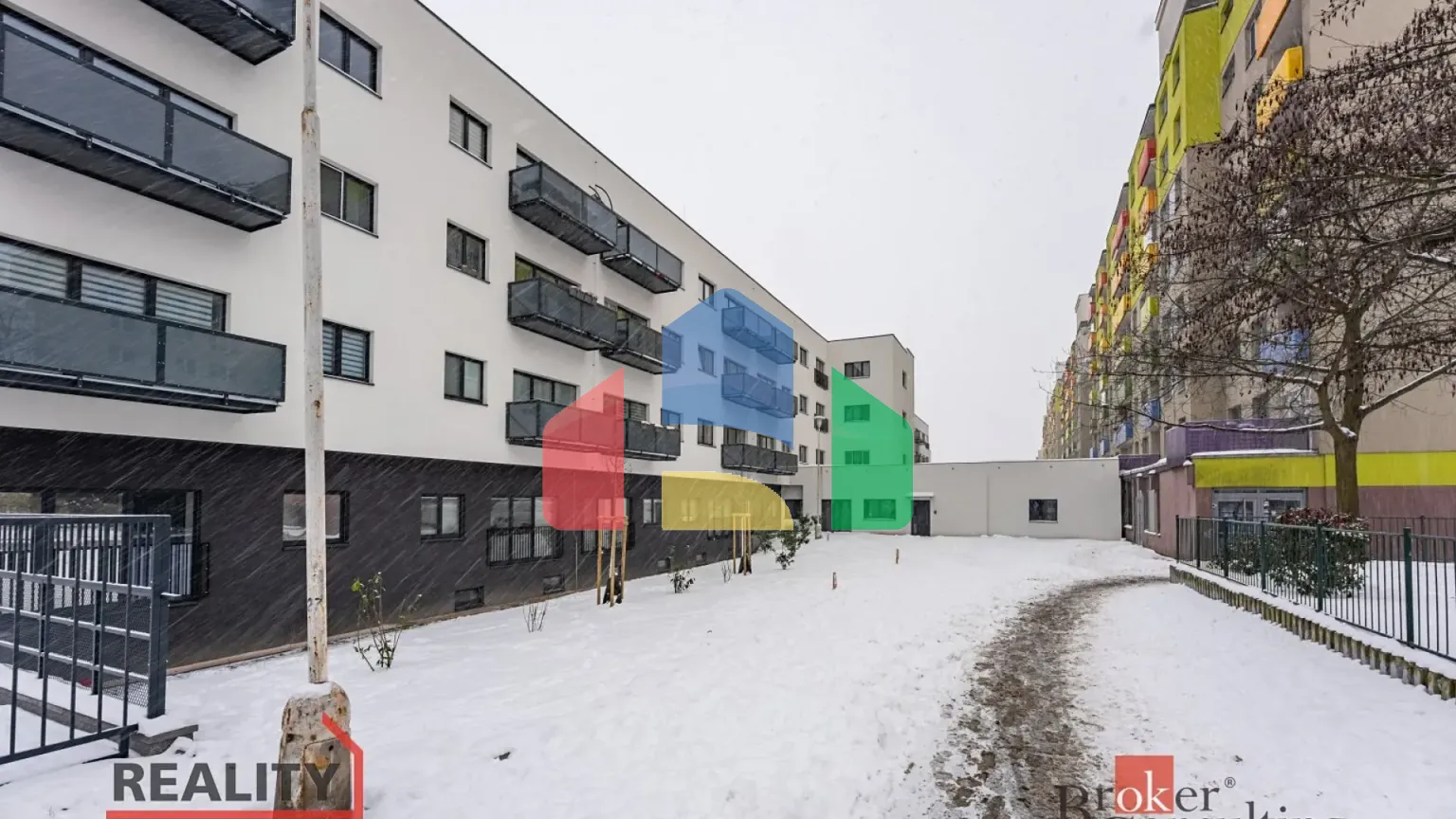 На продажу квартира 2-комн. студия 60 m²