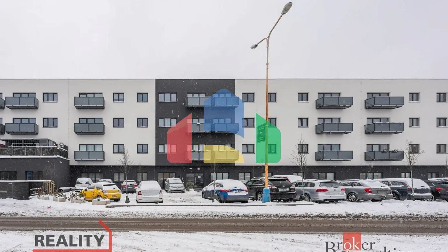 На продажу квартира 2-комн. студия 60 m²