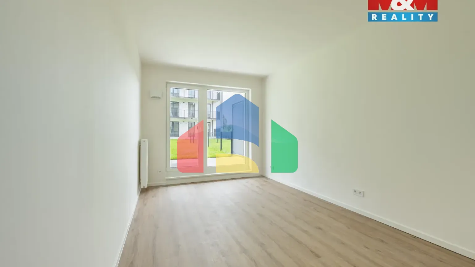 На продажу квартира 4-комн. студия 227 m²