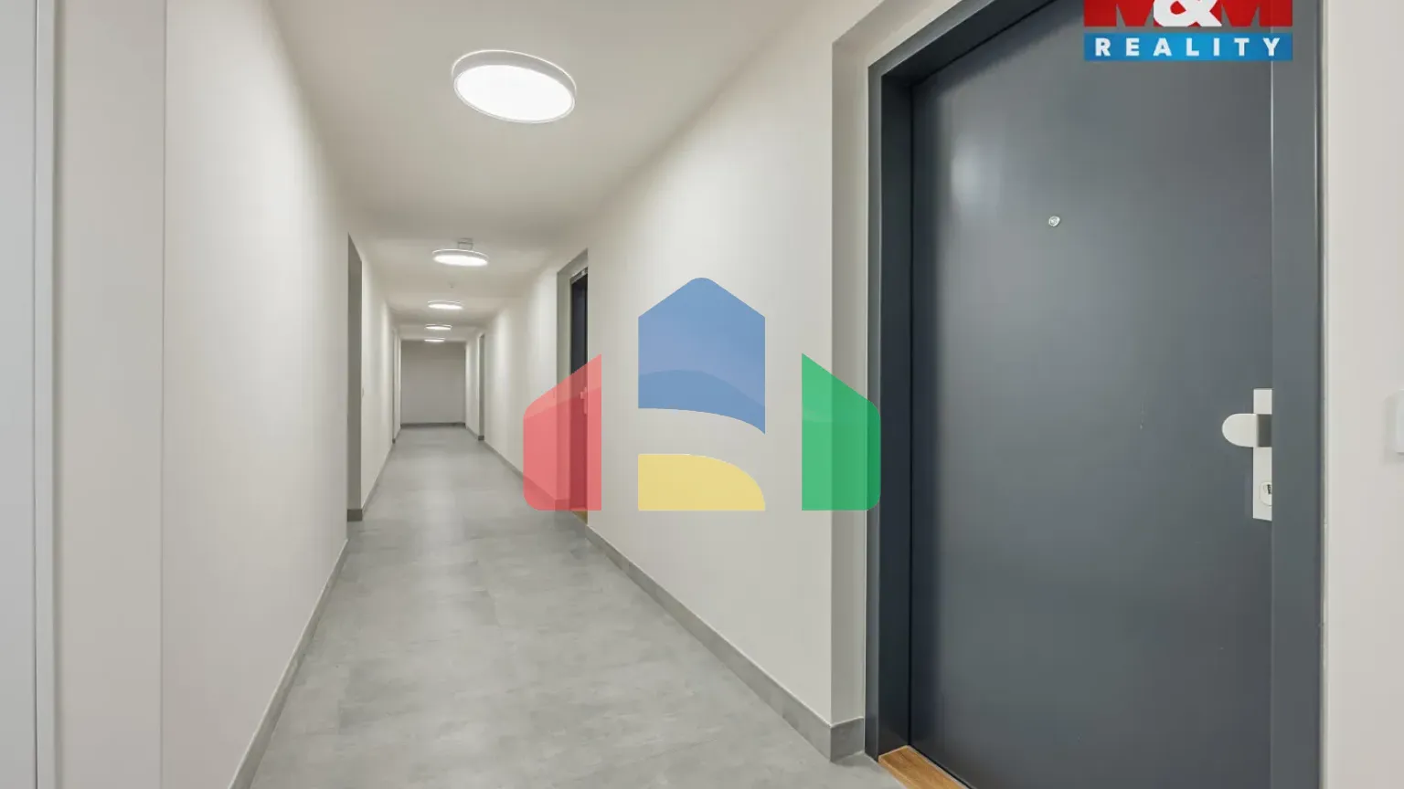 На продажу квартира 4-комн. студия 227 m²