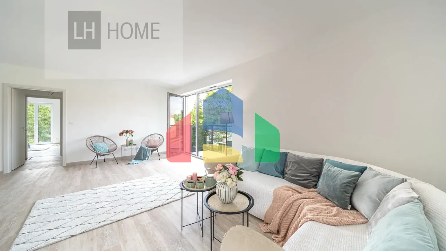 На продажу квартира 4-комн. студия 150 m²