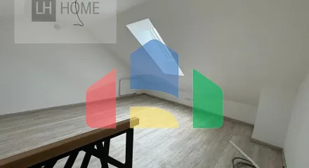 На продажу квартира 4-комн. студия 150 m² На продажу квартира 4-комн. студия 150 m²