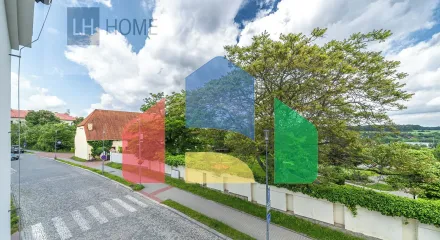 На продажу квартира 4-комн. студия 150 m² На продажу квартира 4-комн. студия 150 m²