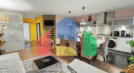 На продажу квартира 3-комн. студия 77 m²