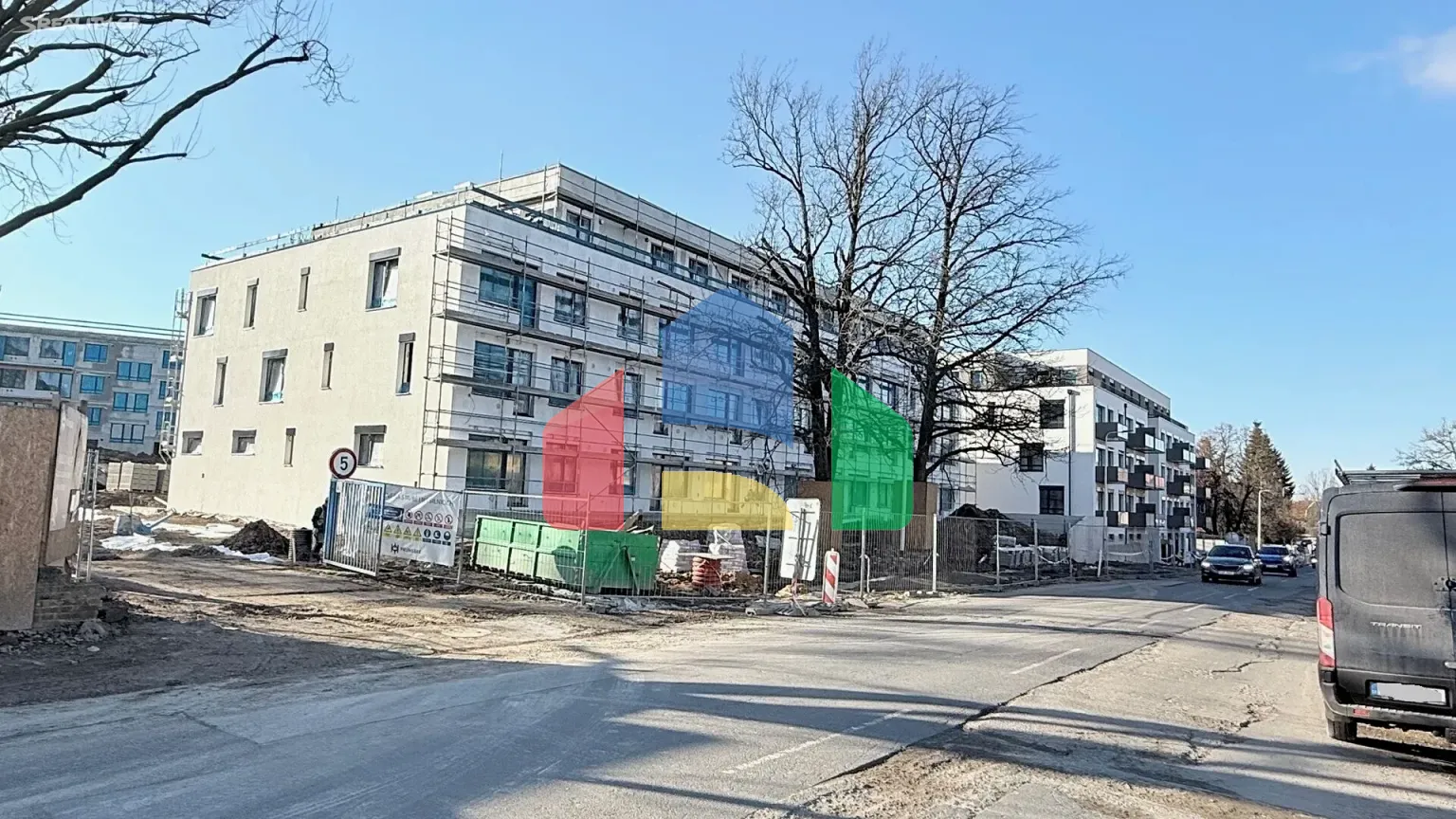 На продажу квартира 3-комн. студия 75 m²