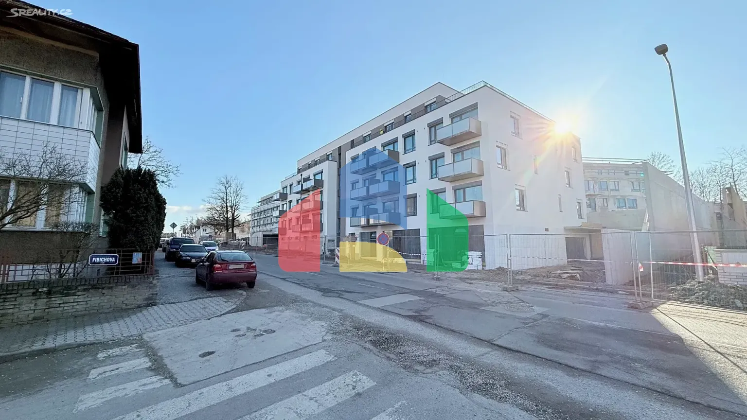 На продажу квартира 3-комн. студия 75 m²