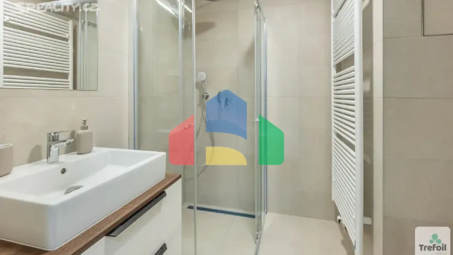 На продажу квартира 2-комн. студия 47 m²