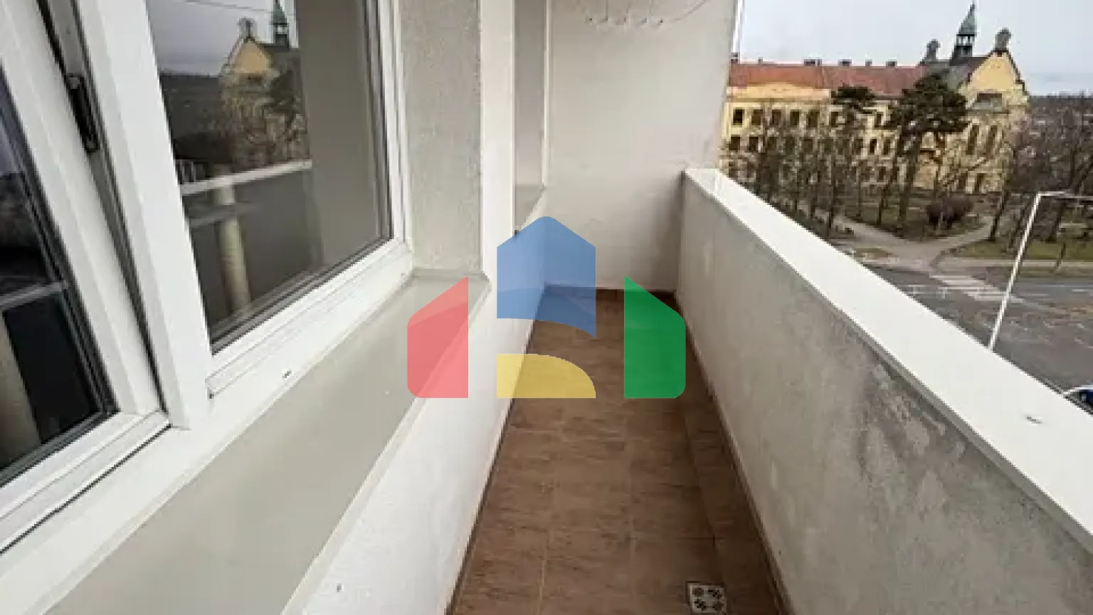 На продажу квартира 2-комн. студия 43 m²