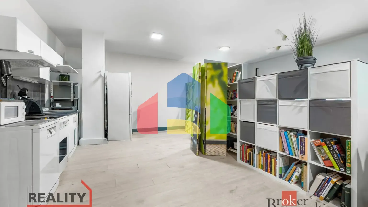 На продажу квартира 2-комн. студия 73 m²