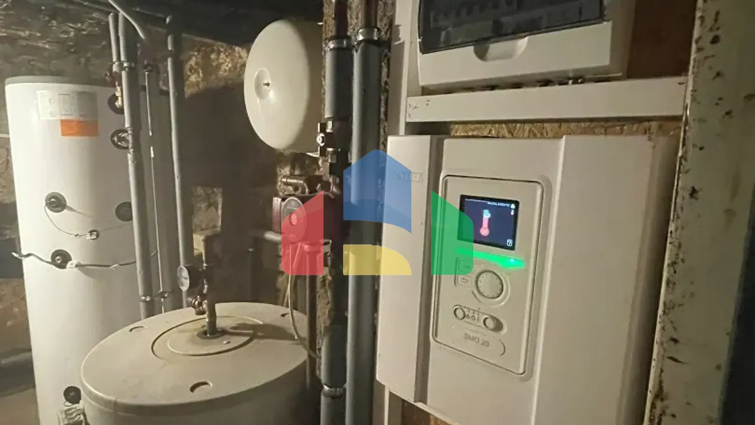 На продажу семейные дома 200 m², земельный участок 2284 m²